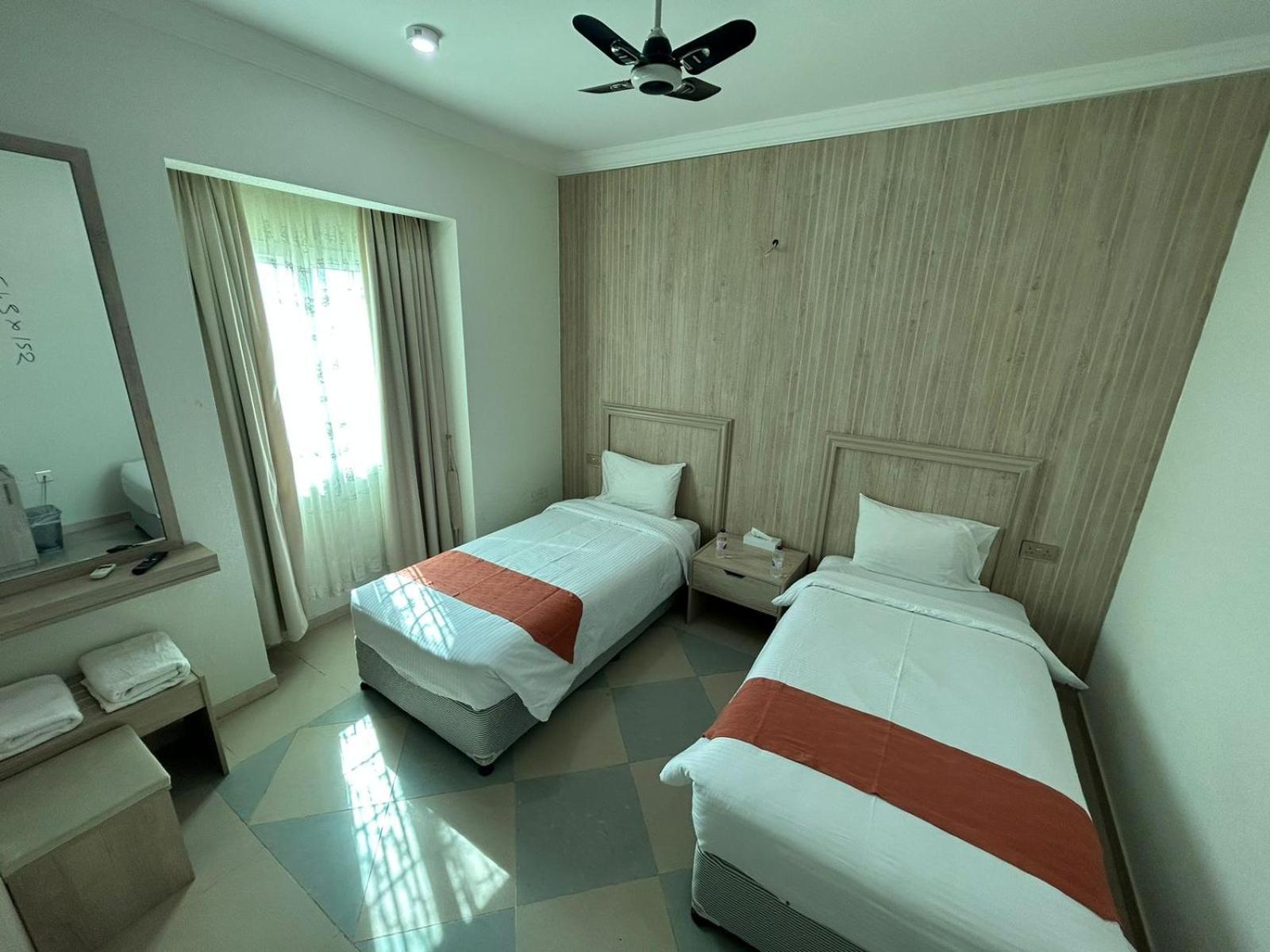 Safari Hotel นิซวา ภายนอก รูปภาพ