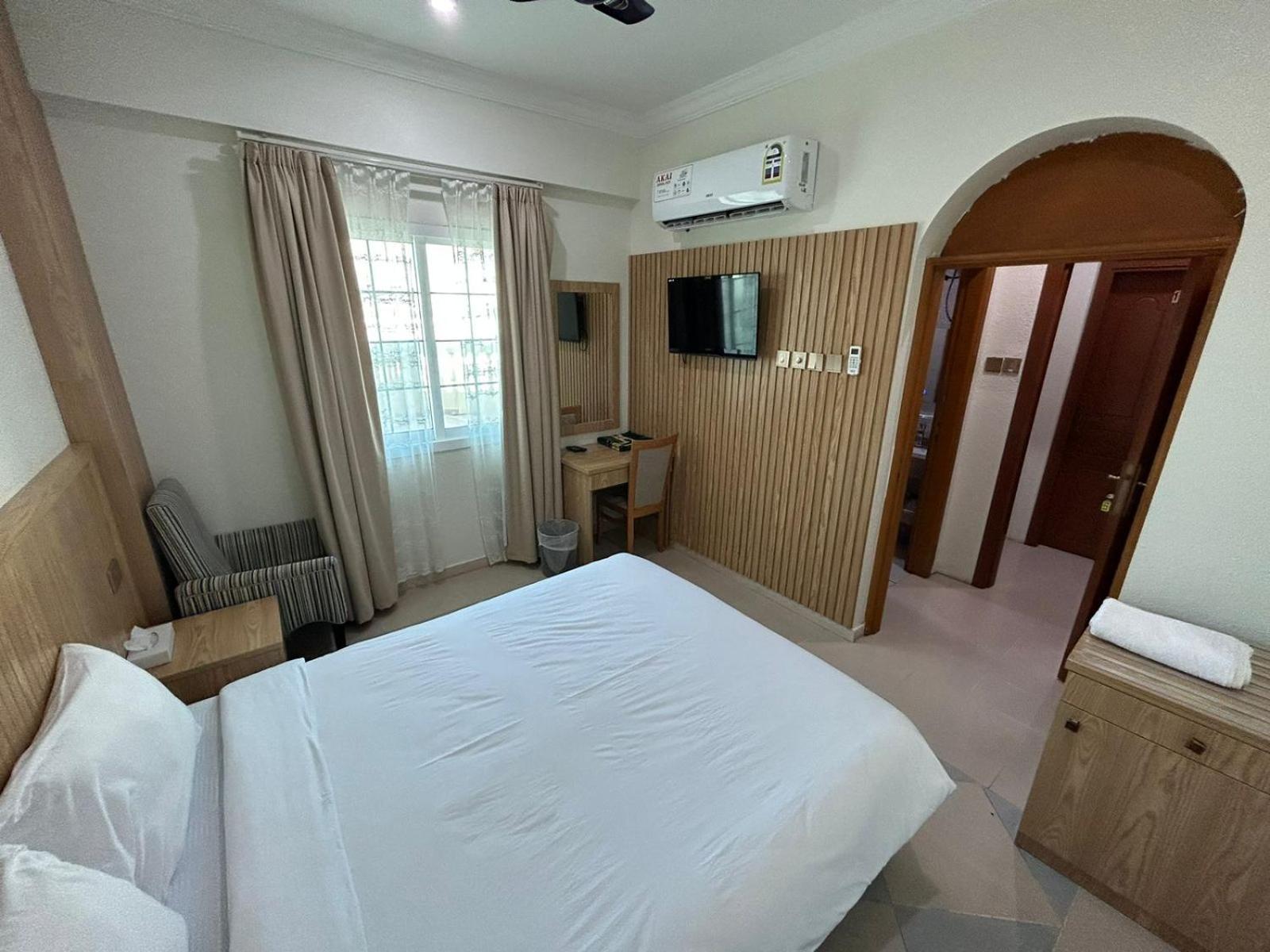 Safari Hotel นิซวา ภายนอก รูปภาพ